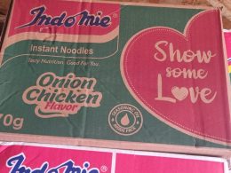 INDOMIE-ONION-CHICKEN-FLAVOR.